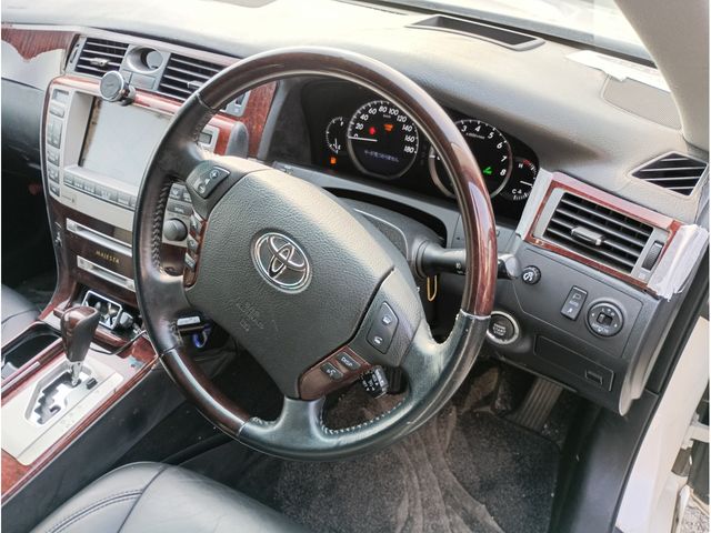 TOYOTA CROWN MAJESTA 2008 Image 31