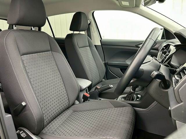 VOLKSWAGEN T-CROSS 2020 Image 31