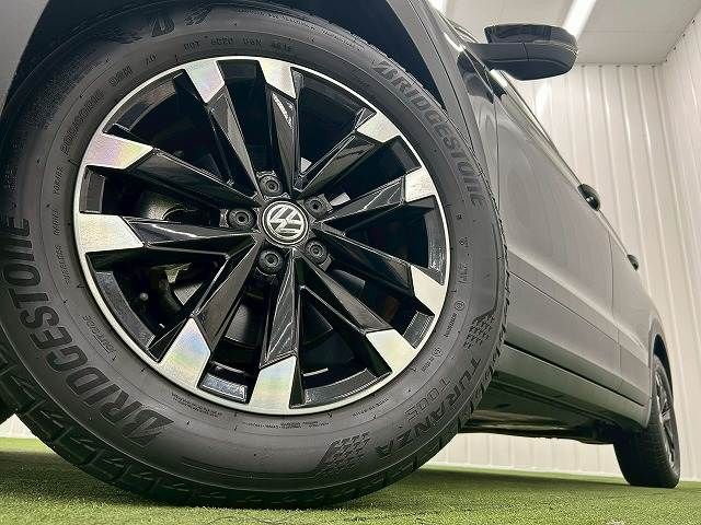 VOLKSWAGEN T-CROSS 2020 Image 31