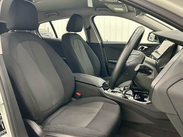 BMW 1SERIES 2021 Image 31