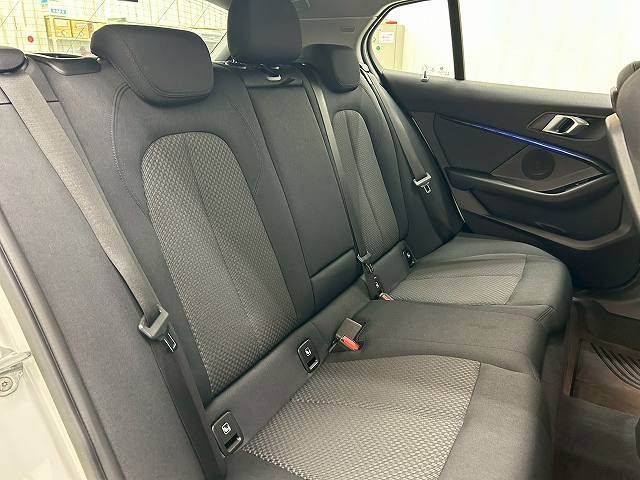 BMW 1SERIES 2021 Image 31