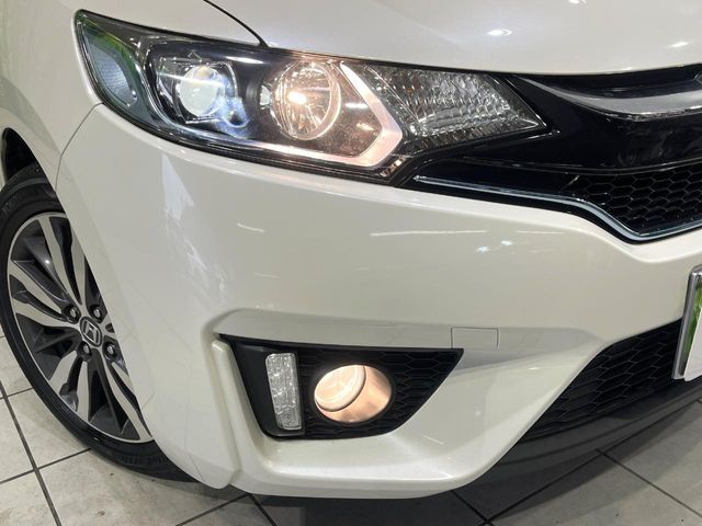 HONDA FIT HYBRID 2016 Image 31