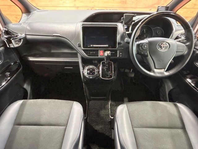 TOYOTA NOAH 2020 Image 31