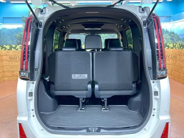 TOYOTA NOAH 2020 Image 31