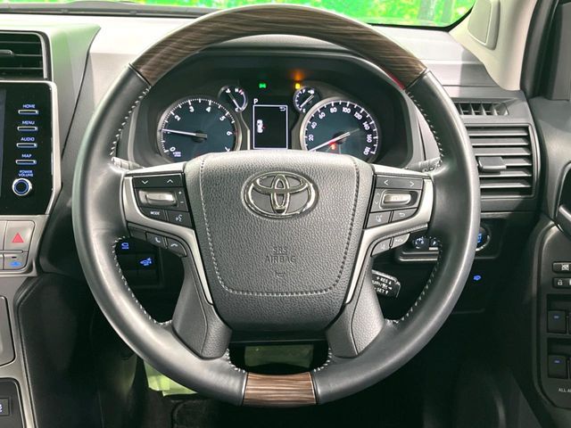 TOYOTA LANDCRUISER PRADO 2023 Image 31