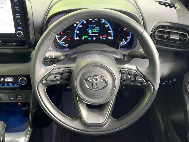 TOYOTA YARIS CROSS HYBRID 2023 Image 31