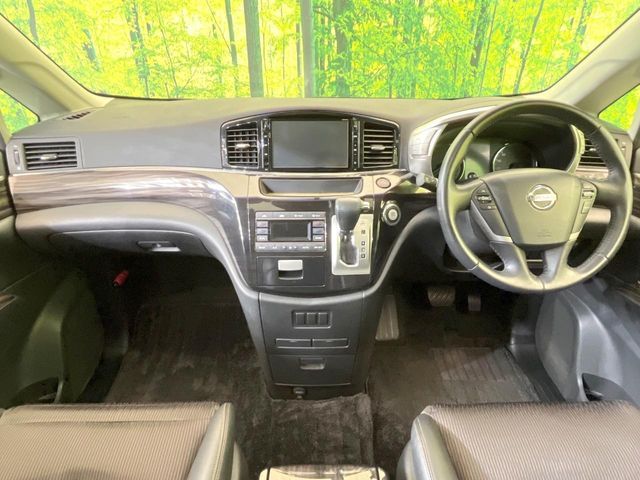 NISSAN ELGRAND 2015 Image 31