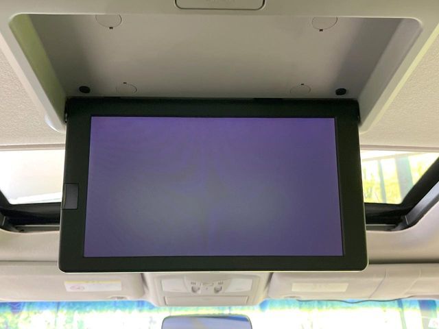 NISSAN ELGRAND 2015 Image 31