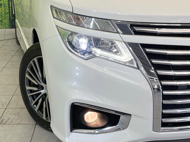 NISSAN ELGRAND 2015 Image 31
