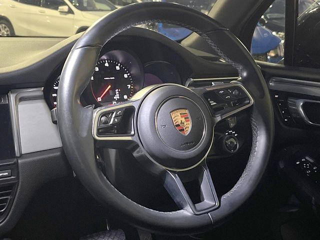 PORSCHE MACAN 2019 Image 31