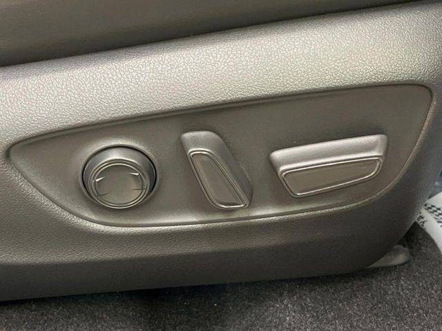 TOYOTA RAV4 HYBRID 4WD 2020 Image 31