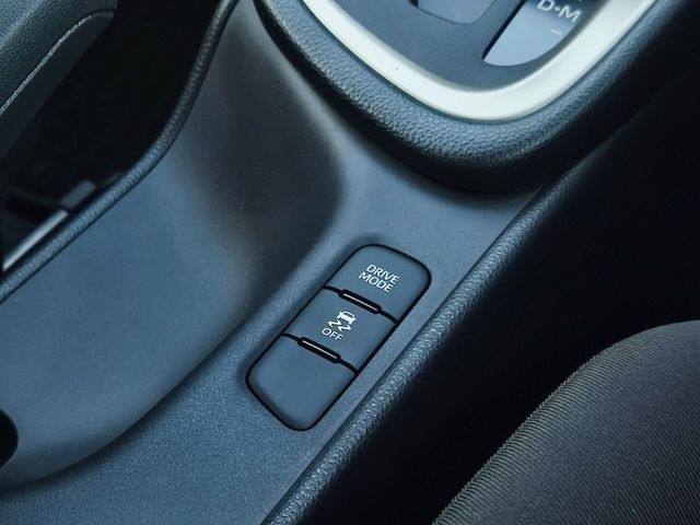 TOYOTA YARIS 2025 Image 31