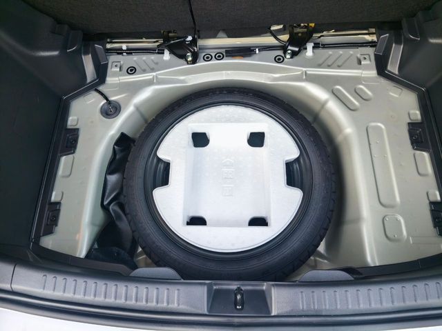 TOYOTA YARIS 2025 Image 31