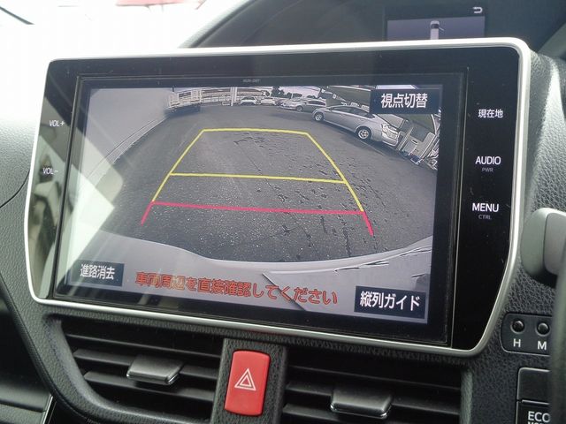 TOYOTA NOAH 2018 Image 31