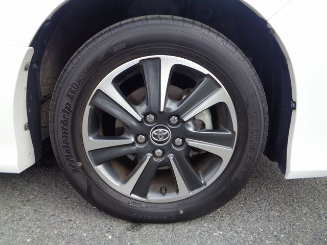 TOYOTA NOAH 2018 Image 31