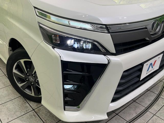 TOYOTA VOXY 2018 Image 31