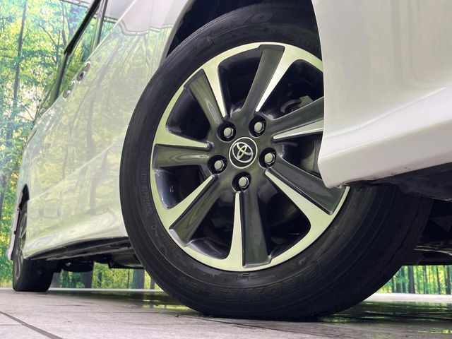 TOYOTA VOXY 2018 Image 31