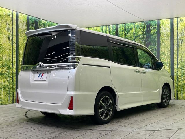 TOYOTA VOXY 2018 Image 31