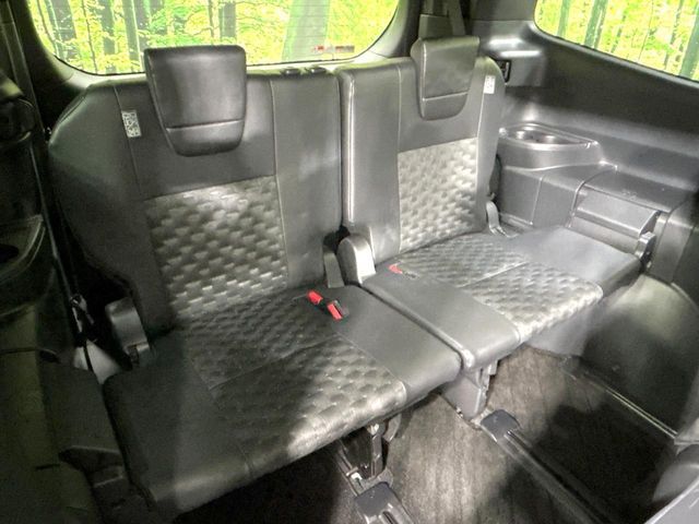 TOYOTA VOXY HYBRID 2023 Image 31