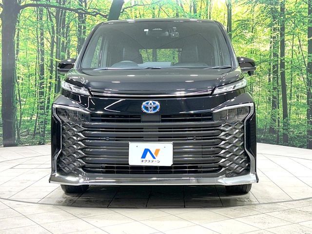 TOYOTA VOXY HYBRID 2023 Image 31