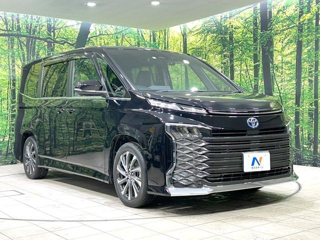 TOYOTA VOXY HYBRID 2023 Image 31