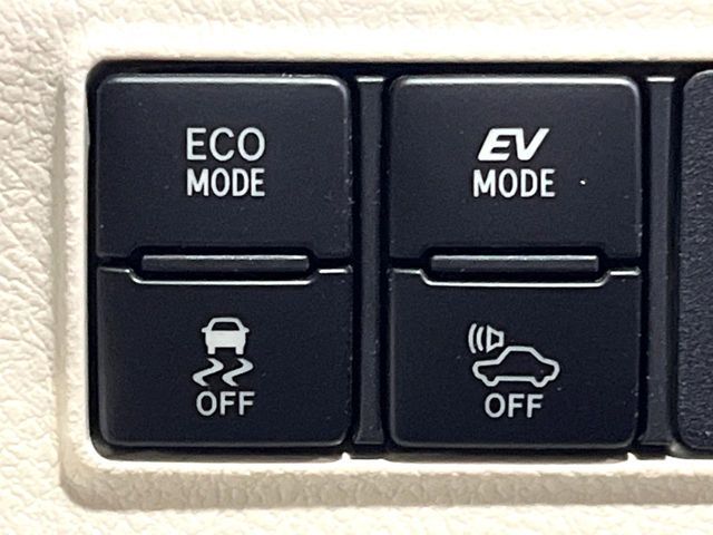 TOYOTA SIENTA HYBRID 2016 Image 31