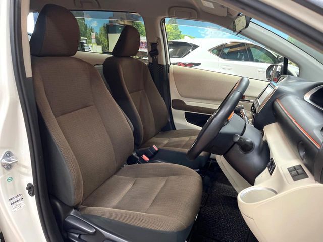 TOYOTA SIENTA HYBRID 2016 Image 31