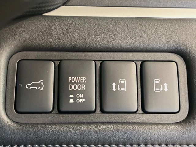 MITSUBISHI DELICA D:5 4WD 2024 Image 31