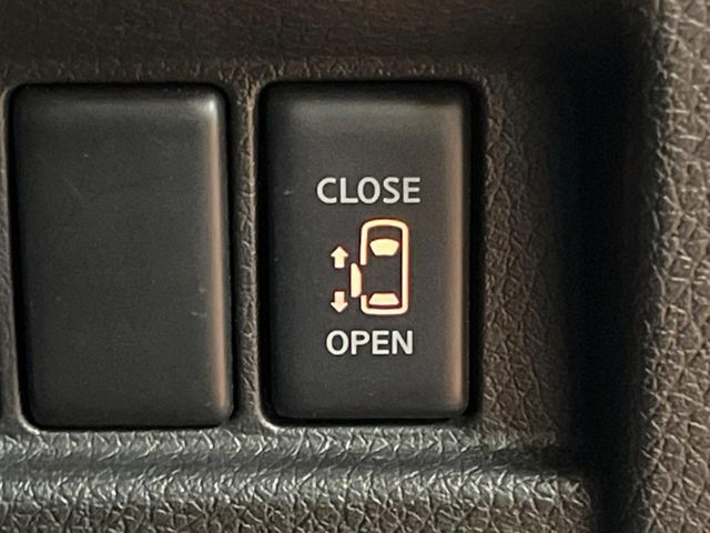 NISSAN NV350 CARAVAN 2020 Image 31