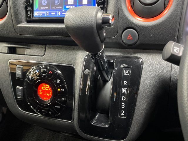 NISSAN NV350 CARAVAN 2020 Image 31
