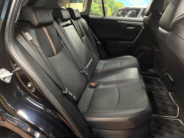 TOYOTA RAV4 HYBRID 4WD 2023 Image 31