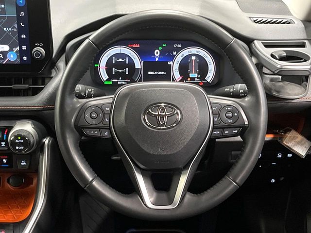 TOYOTA RAV4 HYBRID 4WD 2023 Image 31
