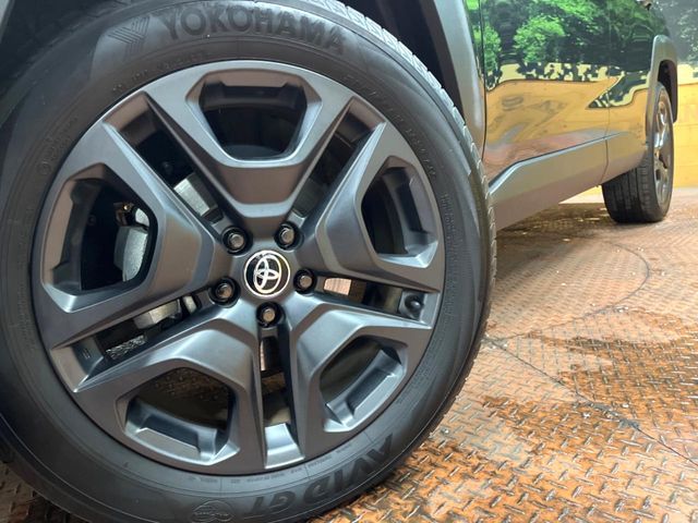 TOYOTA RAV4 HYBRID 4WD 2023 Image 31