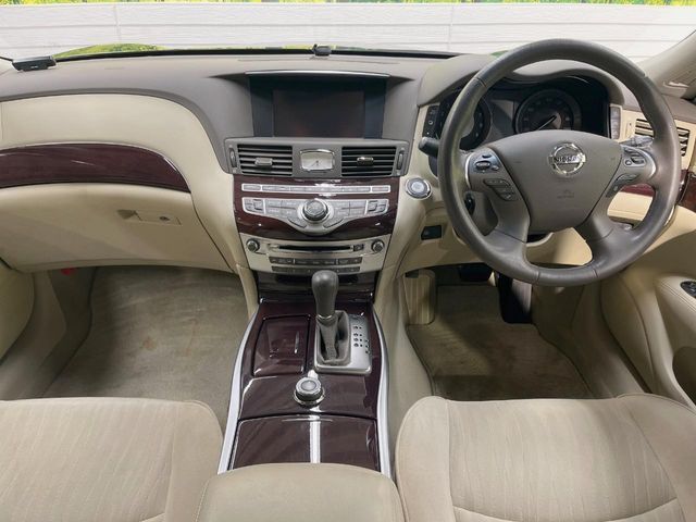 NISSAN CIMA HYBRID 2017 Image 31