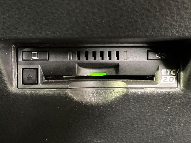 TOYOTA C-HR 2017 Image 31