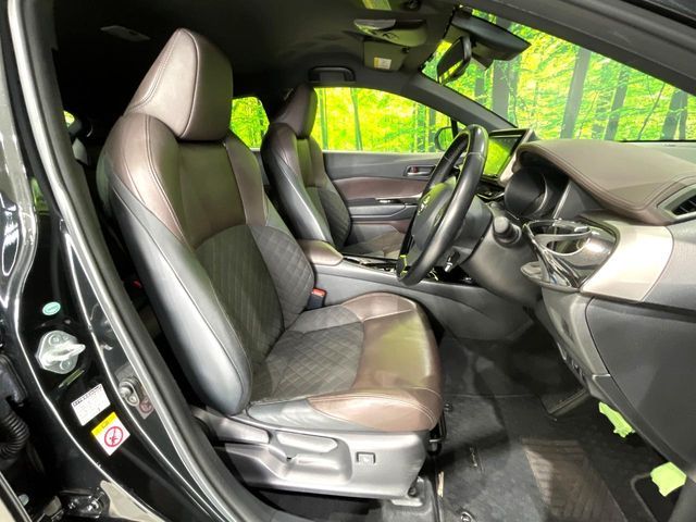 TOYOTA C-HR 2017 Image 31