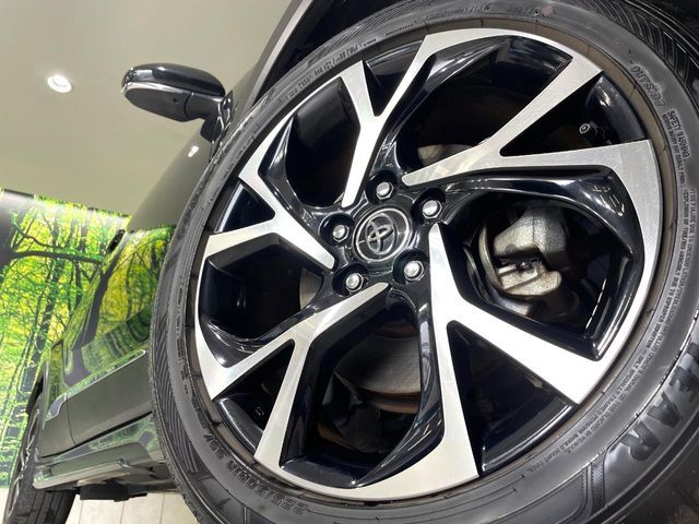 TOYOTA C-HR 2017 Image 31