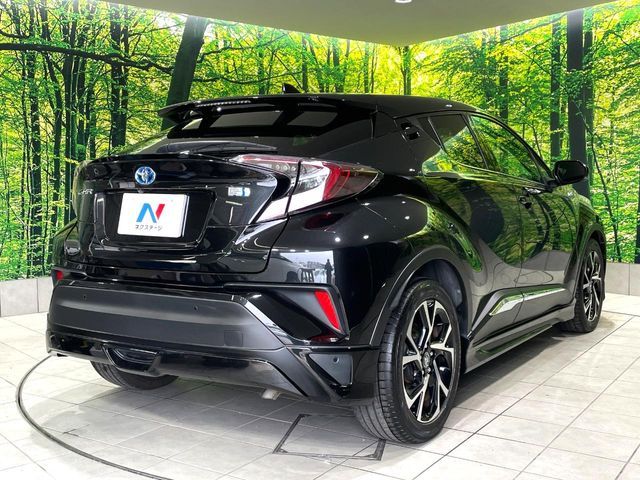 TOYOTA C-HR 2017 Image 31
