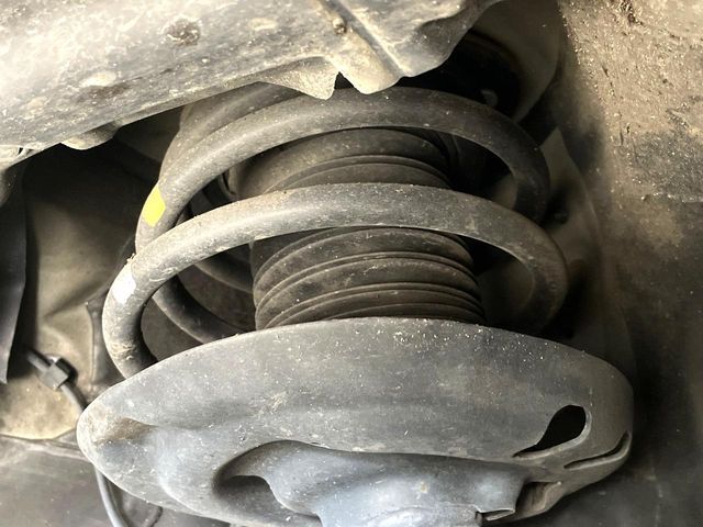 TOYOTA C-HR 2017 Image 31