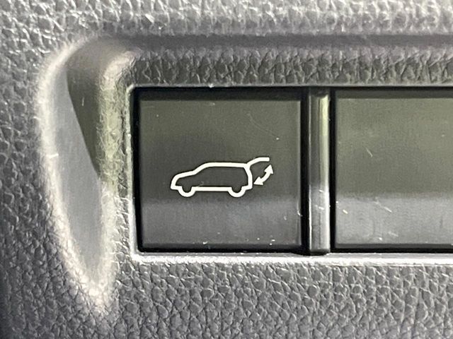 TOYOTA HARRIER 2WD 2023 Image 31