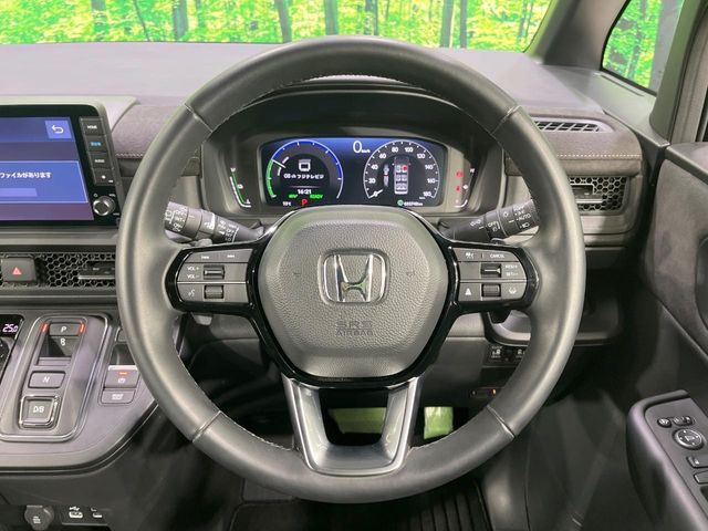 HONDA STEPWAGON E:HEV SPAD 2025 Image 31