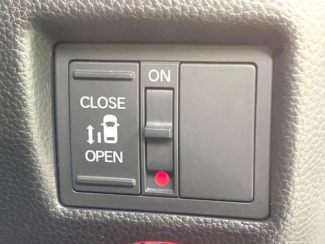 HONDA N BOX CUSTOM 2021 Image 31