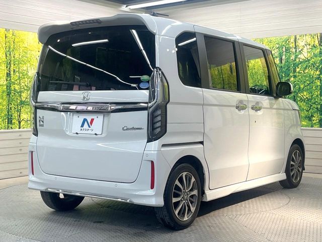 HONDA N BOX CUSTOM 2021 Image 31