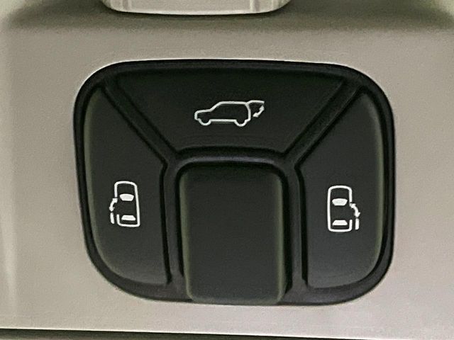 TOYOTA VELLFIRE 2013 Image 31