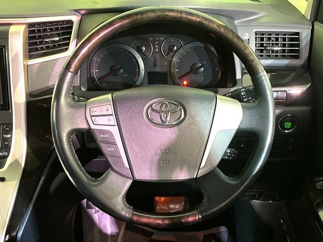 TOYOTA VELLFIRE 2013 Image 31