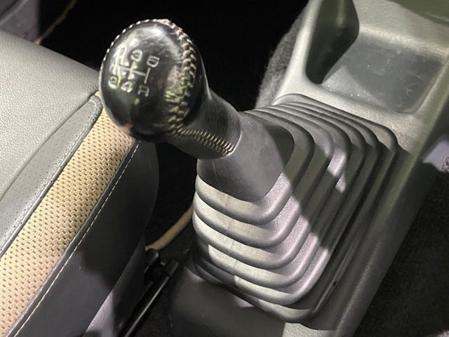 SUZUKI JIMNY 4WD 2016 Image 31