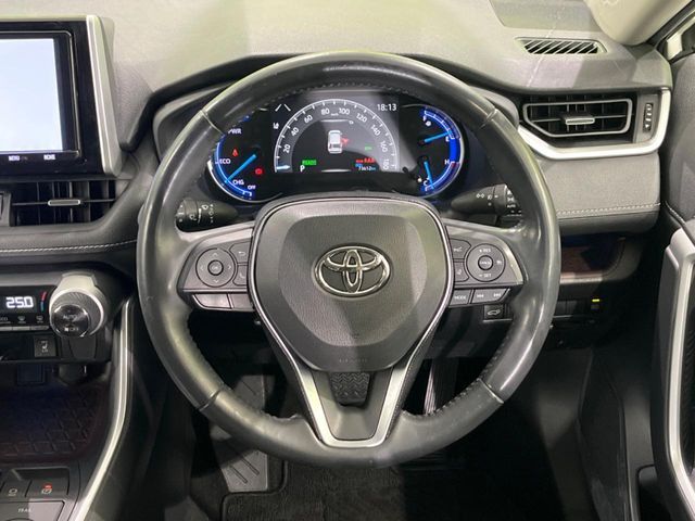 TOYOTA RAV4 HYBRID 4WD 2019 Image 31