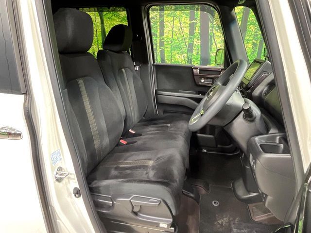 HONDA N BOX CUSTOM 2020 Image 31