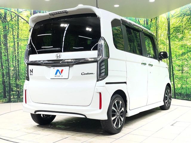 HONDA N BOX CUSTOM 2020 Image 31