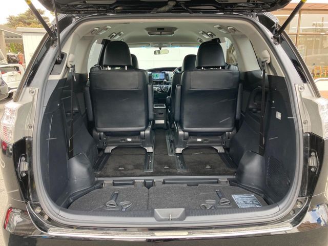 TOYOTA ESTIMA 2013 Image 31